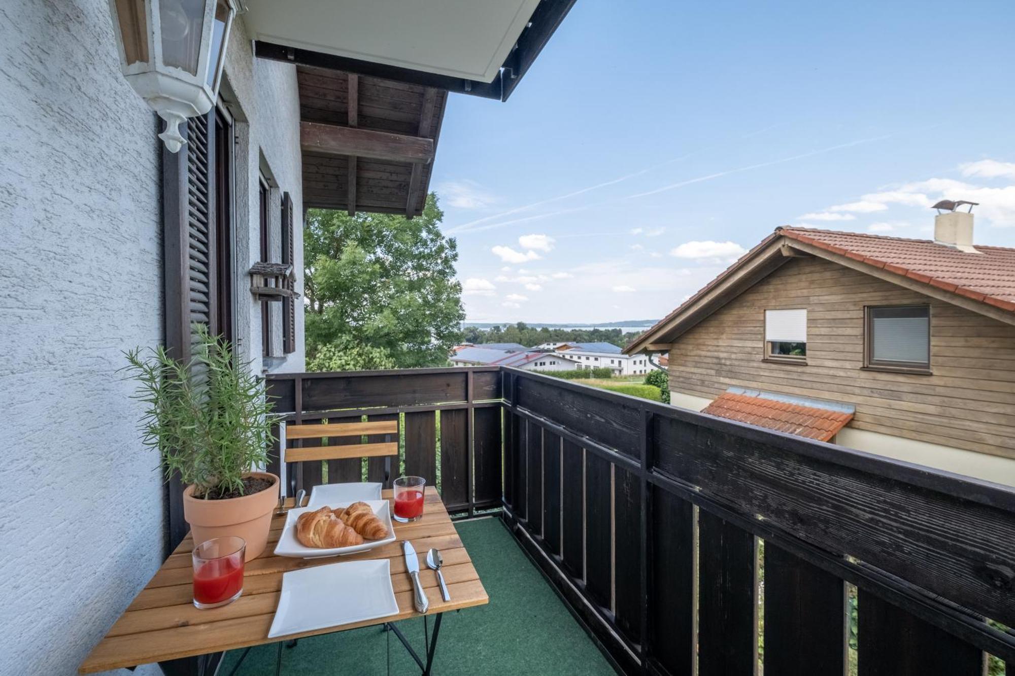 Gemuetliches Wohlfuehl-Apartment Mit Perfektem Seeblick Dießen am Ammersee Eksteriør bilde