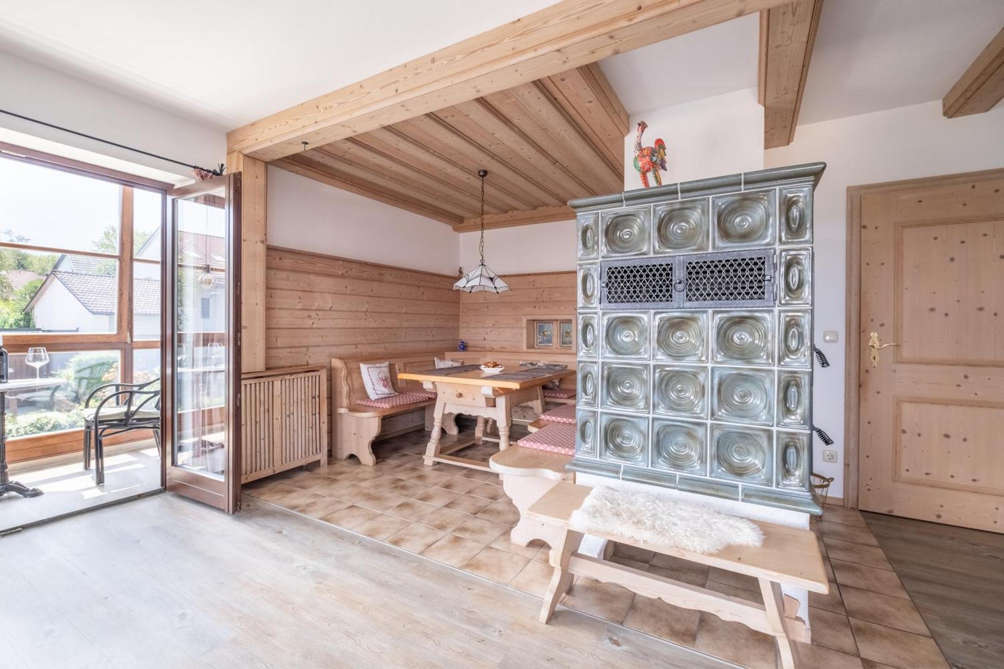 Gemuetliches Wohlfuehl-Apartment Mit Perfektem Seeblick Dießen am Ammersee Eksteriør bilde